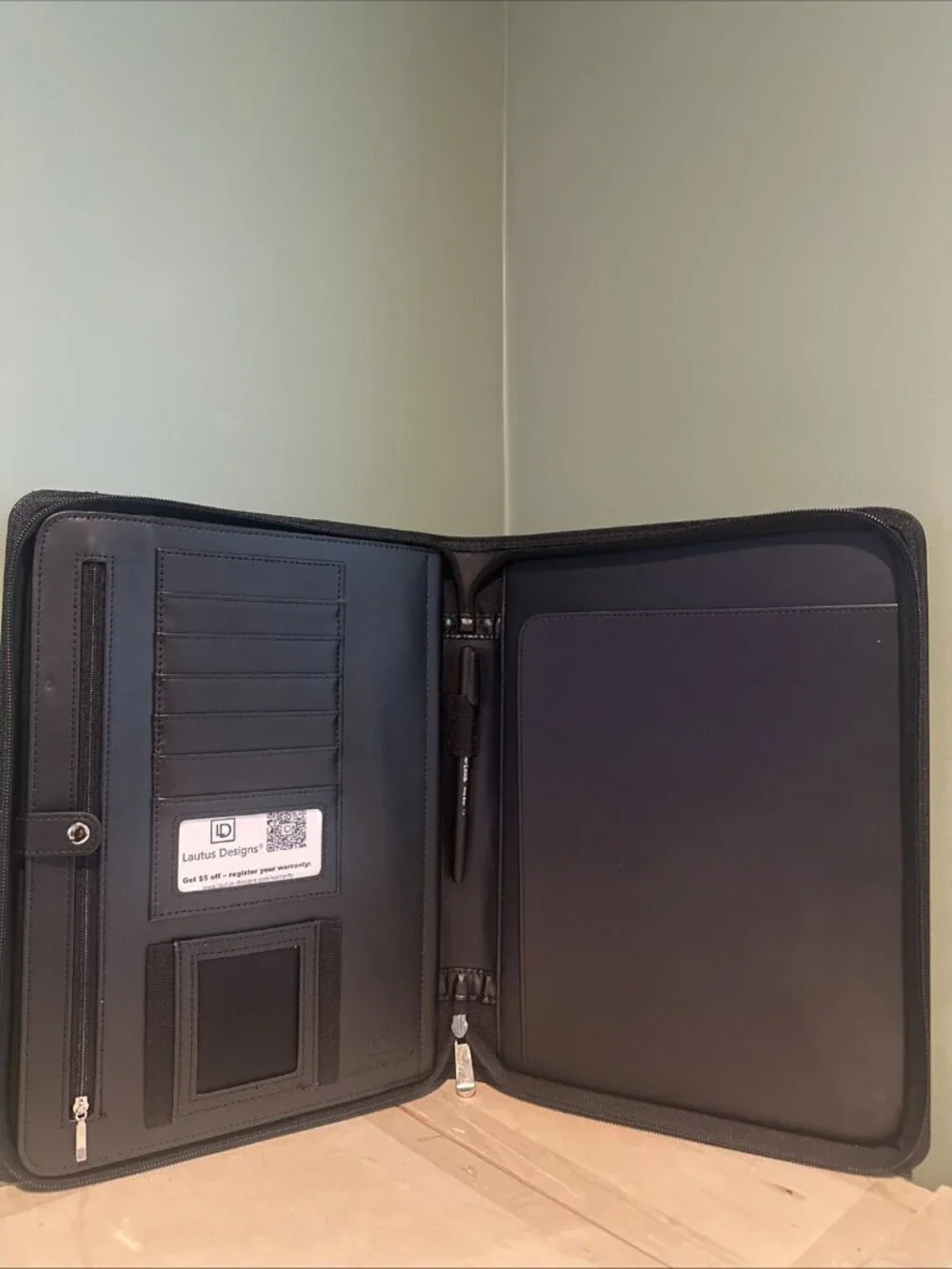 Lautus Designs Zippered Leather Business Tablet Portfolio Professional NEW!